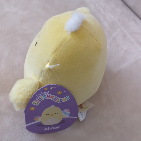 Squishmallow 5 inches Aimee, yellow chick - Picture 4 of 5